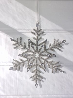 Snostjarna-i-silver-upphangning