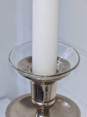 Ljusmanschett i glas med silverkant. Besök blickfång.se