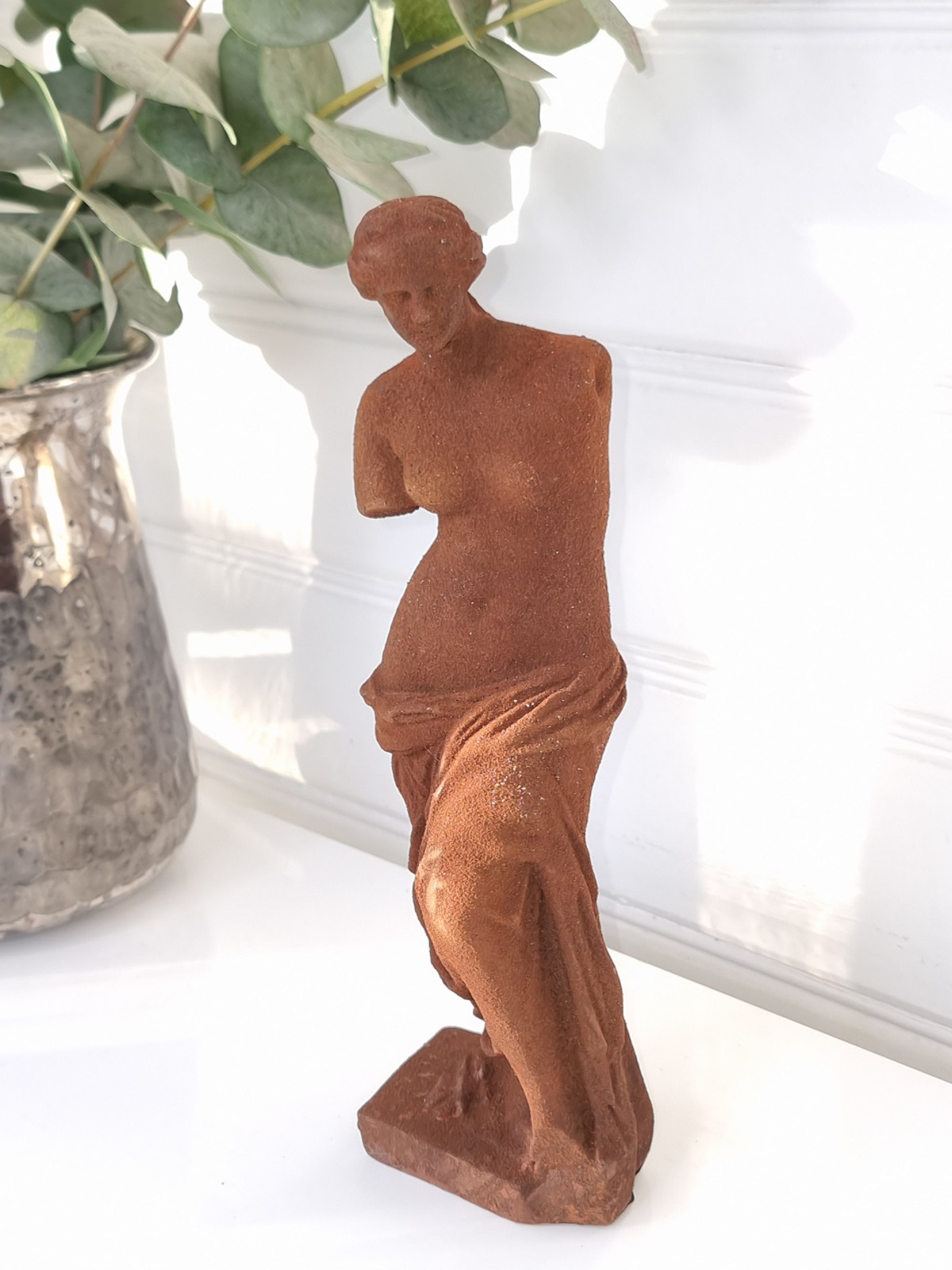 Venus rost figur för dekoration. Besök blickfång.se