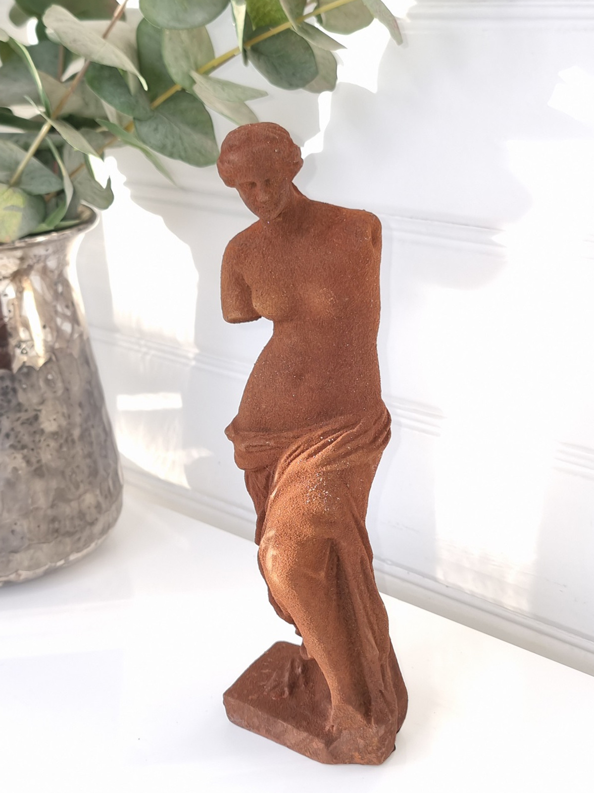 Venus rost figur för dekoration. Besök blickfång.se