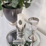 Litet hjärta dekoration i silver. Besök Blickfång.se