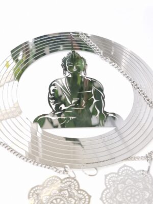 Drömfångare silver metall med Buddha. Besök blickfång.se