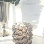 Ljuslykta med bubblor i glas. Besök blickfång.se