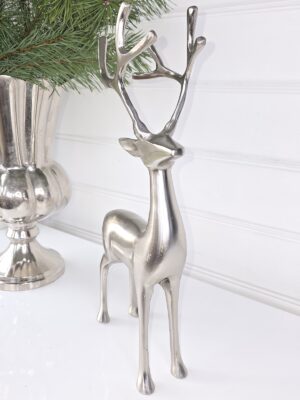 Stor hjort i silver dekoration. Besök blickfång.se