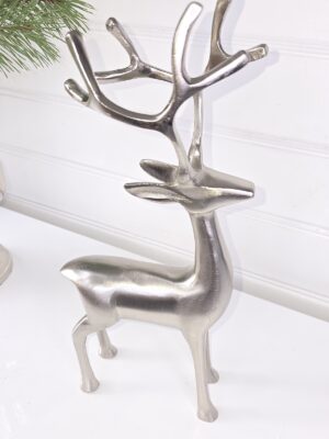 Stor hjort i silver dekoration. Besök blickfång.se
