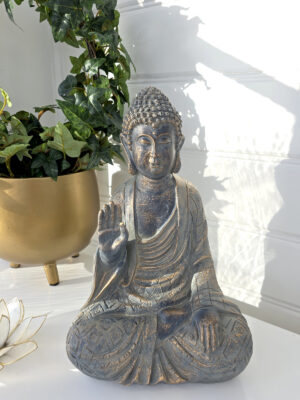 Sittande stor buddha figur för inredning och dekoration