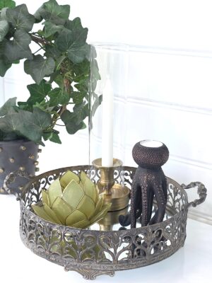 Grön lotuslykta med guldkant. Besök Blickfång.se