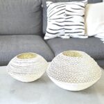 Rund lykta beige tråd metall. Besök Blickfång.se