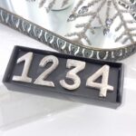 Adventssiffror i silver till blockljus. Besök blickfång.se