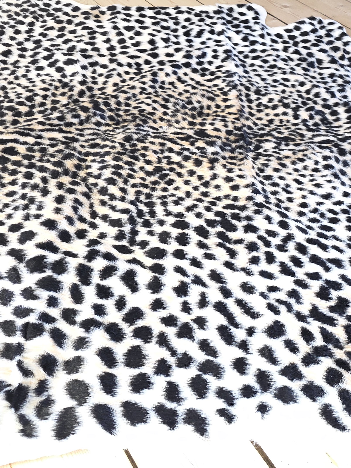 Leopard-matta-svart-vitt-2